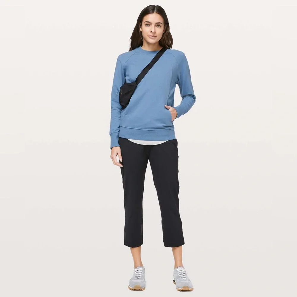 Lululemon Scuba Crew Utility Blue Size 8 Sweatshirt Long Medium Top - Picture 3 of 9